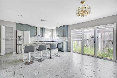 5498 NW 45th Way, Coconut Creek, Florida 33073, USA