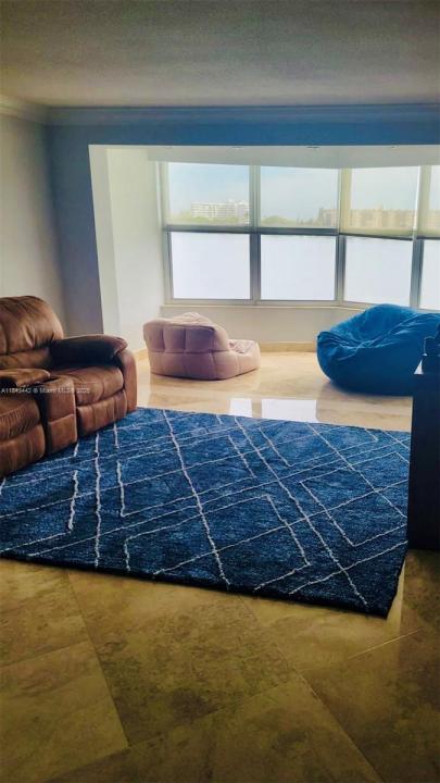 1100 NE 191st St 33, Miami, Florida 33179