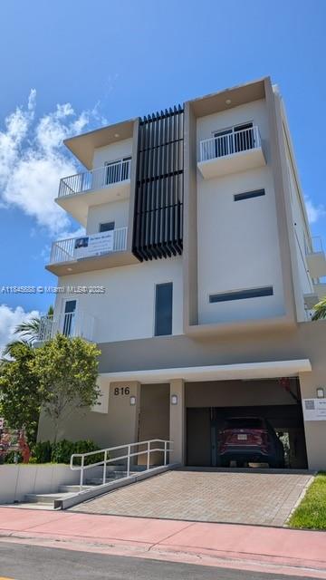 816 84th St 3, Miami Beach, פלורידה 33141, ארצות הברית של אמריקה