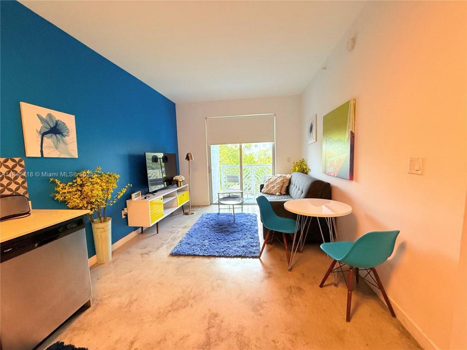 769 NW 1st St 302, Miami, 佛罗里达州 33128, 美国