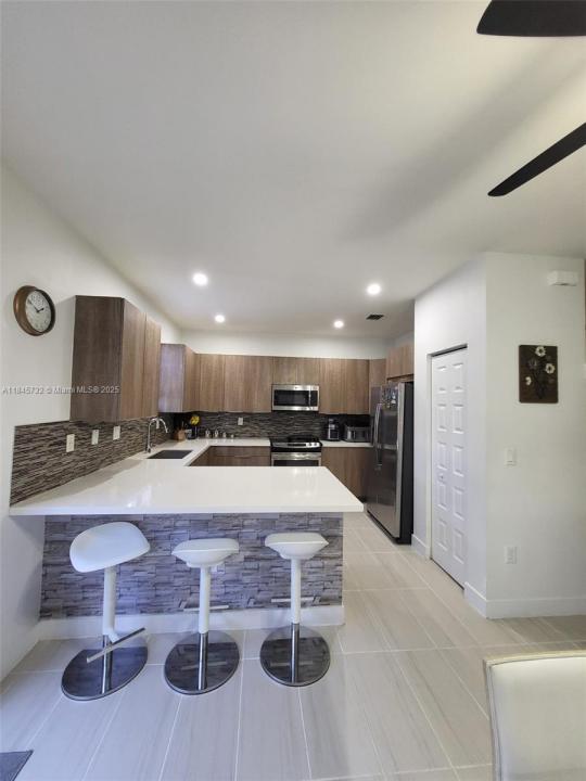 8851 NW 103rd Pl, Doral, Florida 33178, USA