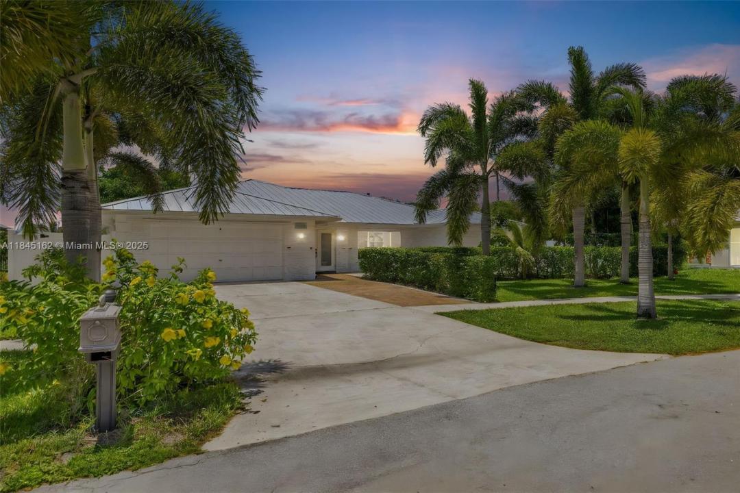 22071 W Soliel Cir W, Boca Raton, Florida 33433, USA