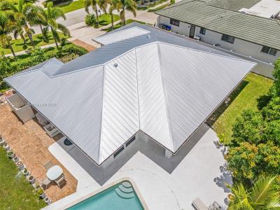 22071 W Soliel Cir W, Boca Raton, Florida 33433, USA