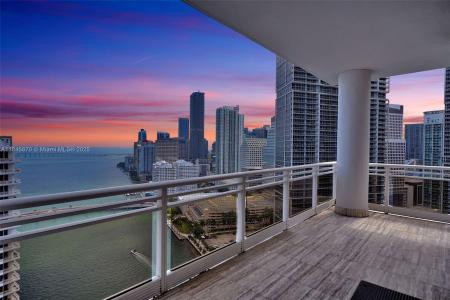 901 Brickell Key Blvd 3204, Miami, Florida 33131, USA
