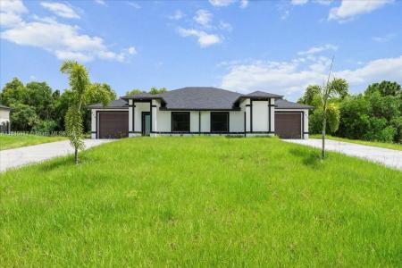 668/670 chemstrand st e, Lehigh Acres, Florida 33974, USA
