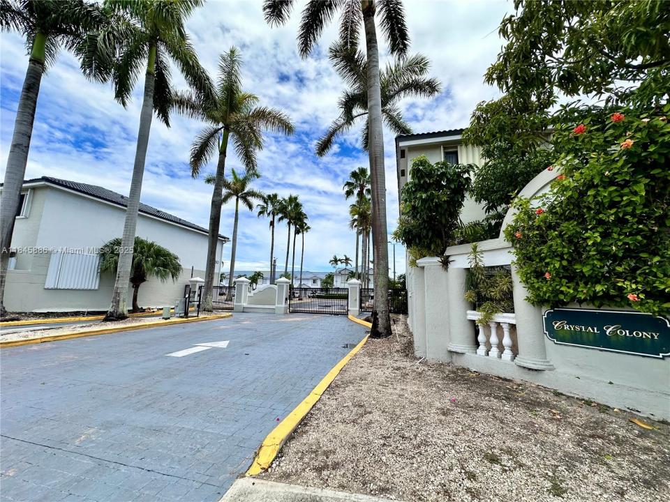 120 SW 109th Ave 3, Sweetwater, 佛羅里達州 33174, 美國
