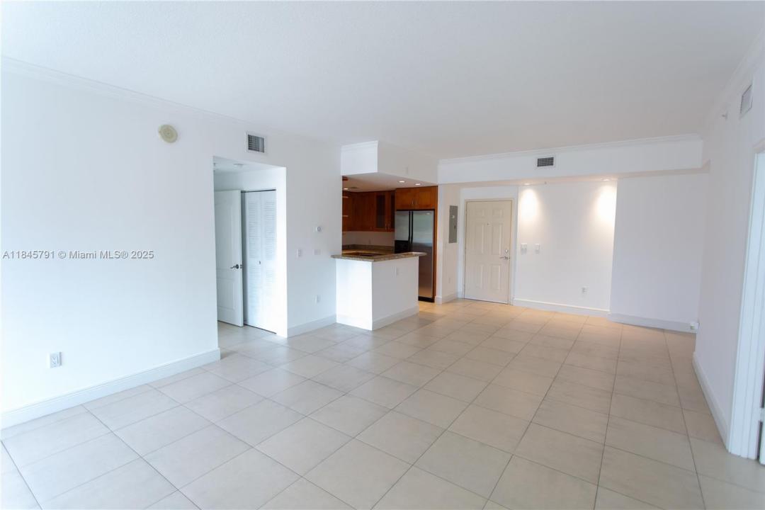 20 Calabria Ave 201, Coral Gables, Florida 33134