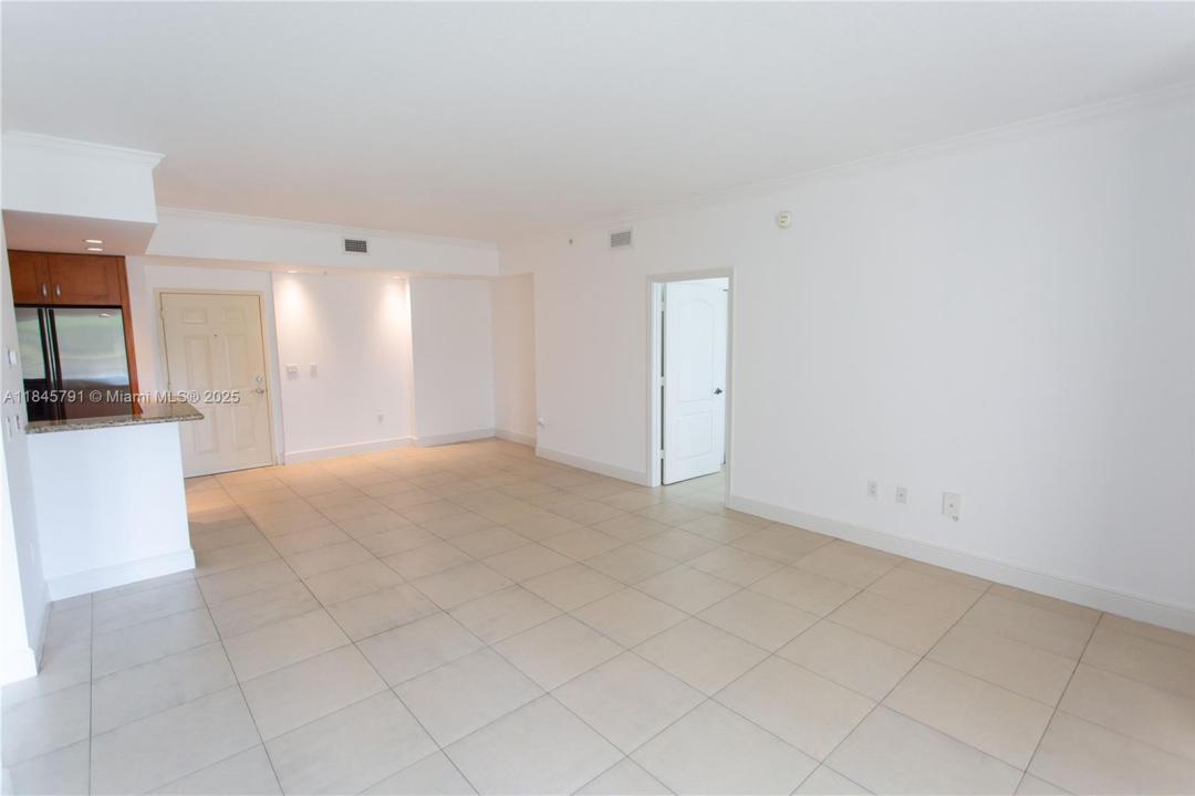 20 Calabria Ave 201, Coral Gables, Florida 33134