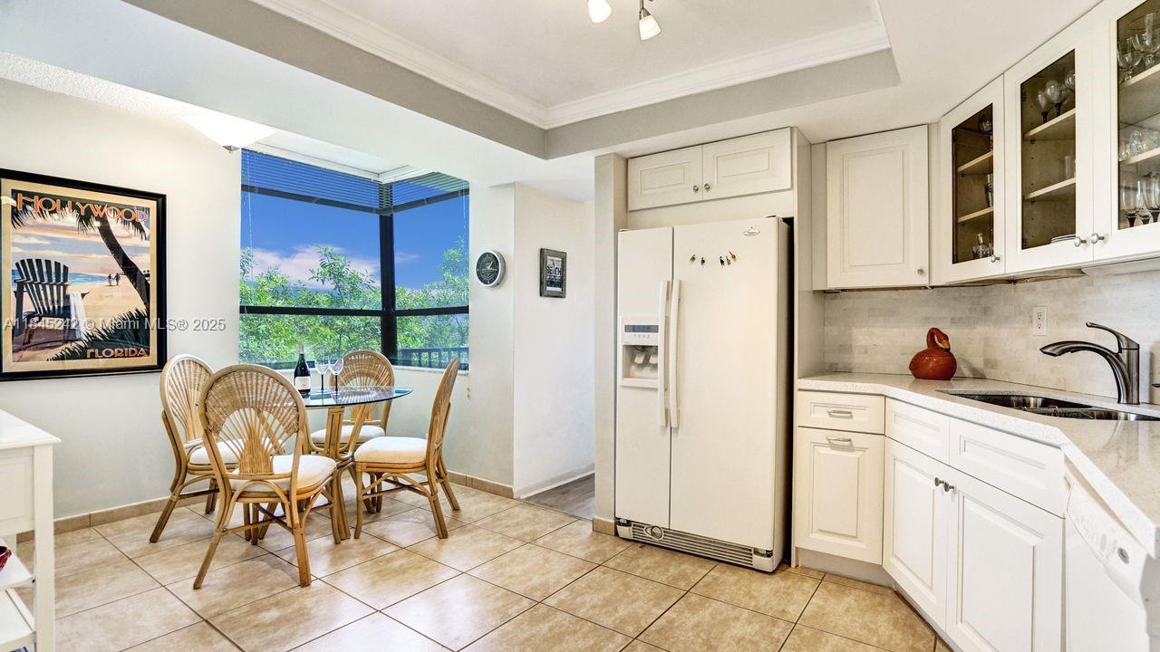 545 SE 12th St 301, Dania Beach, Florida 33004, HOA KỲ