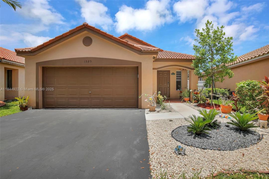 1525 Estancia Cir, Weston, 佛羅里達州 33327, 美國
