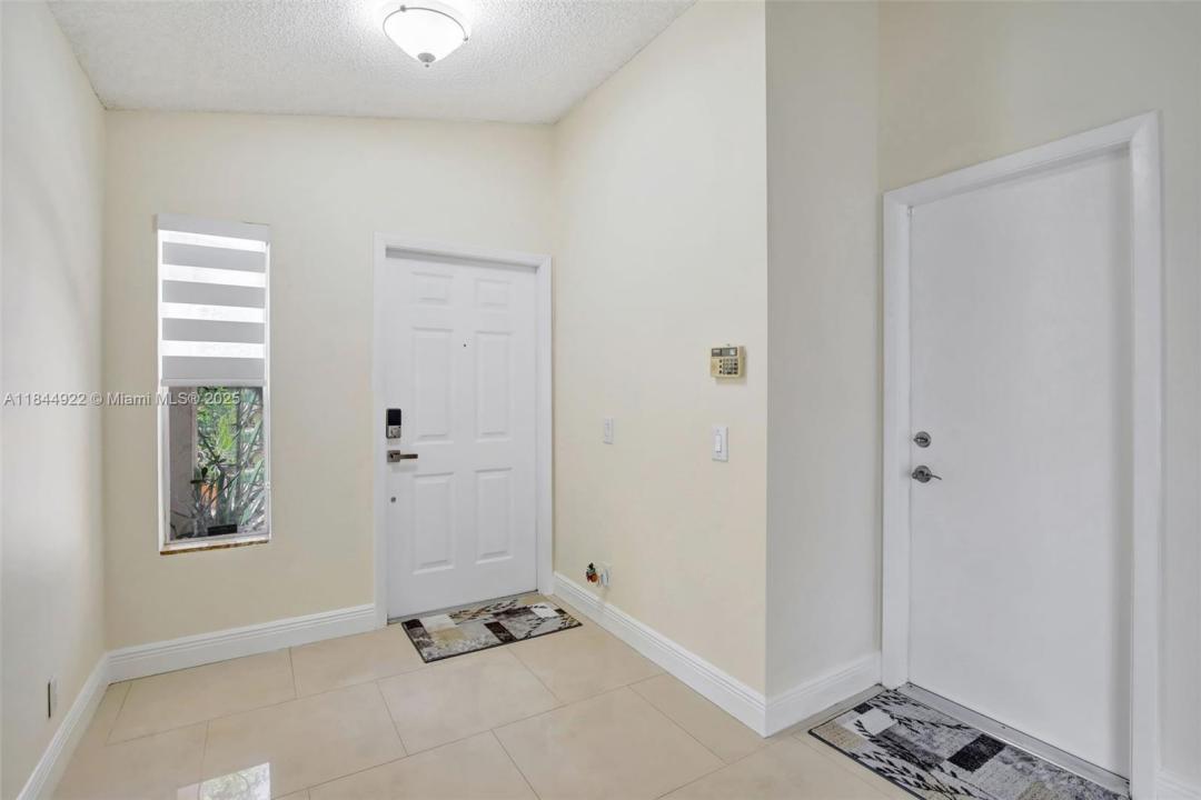 1525 Estancia Cir, Weston, 佛羅里達州 33327, 美國