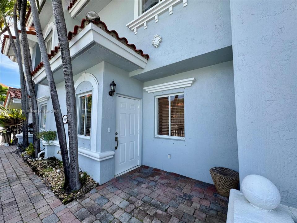11667 NE 18th Dr 11667, North Miami, Florida 33181, Stati Uniti