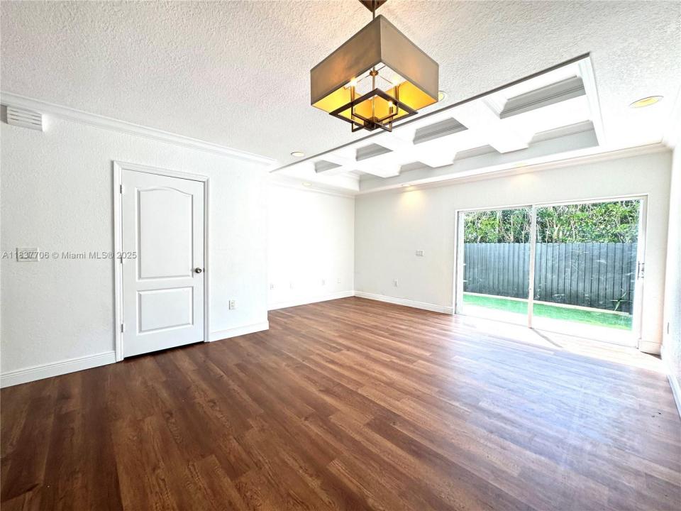 11667 NE 18th Dr 11667, North Miami, Florida 33181, Stati Uniti