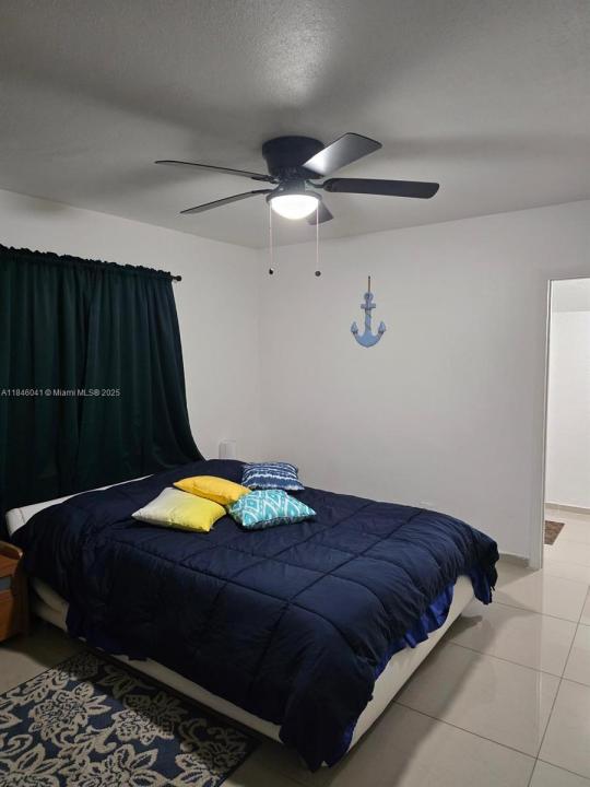 Hallandale Beach, Flórida 33009, Estados Unidos