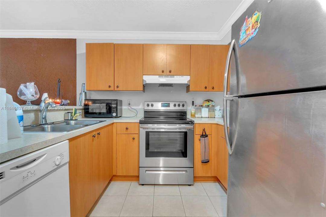 14286 NW 17th Ave, Opa-Locka, 佛羅里達州 33054, 美國