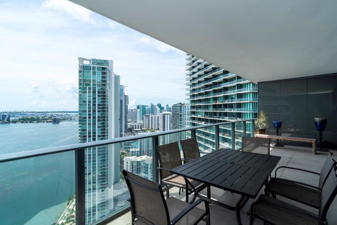 650 NE 32nd St 4206, Miami, Floride 33137, États-Unis
