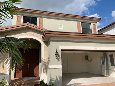 3523 W 105th Pl, Hialeah, Florida 33018, USA