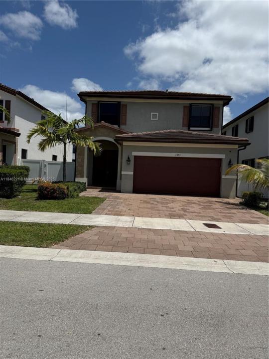 3523 W 105th Pl, Hialeah, Floride 33018, États-Unis