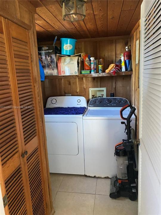 1027 Adams Dr, Key Largo, Floride 33037, États-Unis