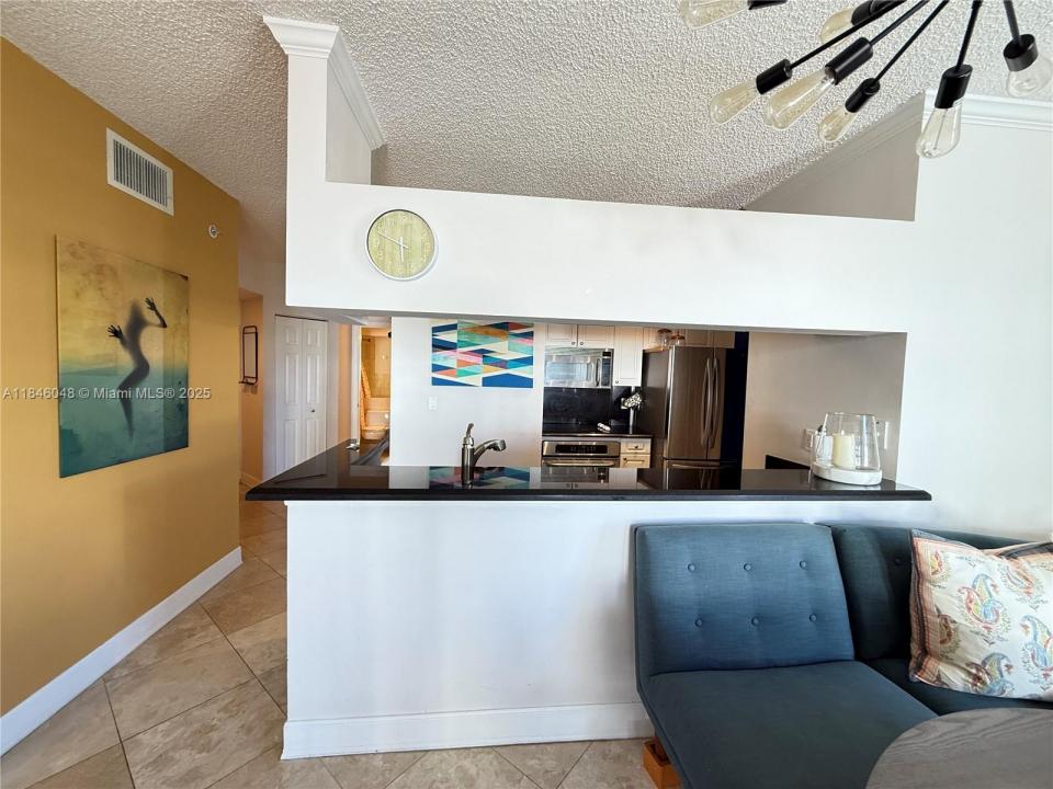 17145 N Bay Rd 4613, Sunny Isles Beach, Floride 33160, États-Unis