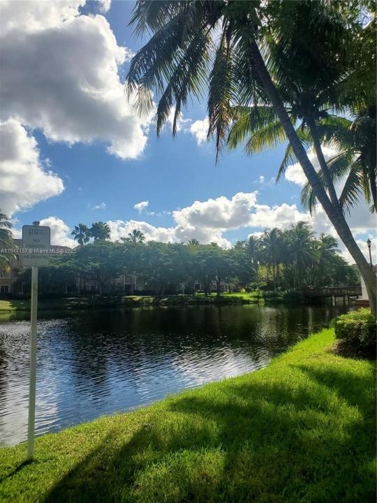 3874 Lyons Rd 112-6, Coconut Creek, Florida 33073