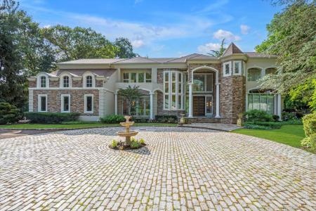 55 Coves Run, Oyster Bay, New York 11791, États-Unis