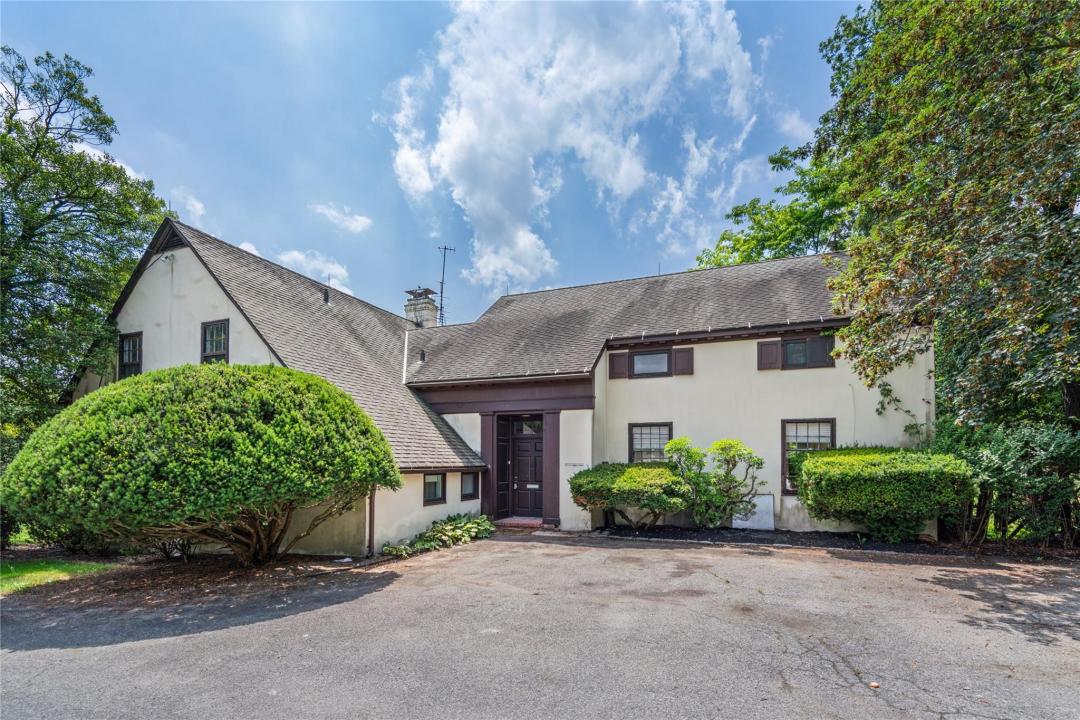 203B Store Hill Road, Oyster Bay, New York 11568, Stati Uniti