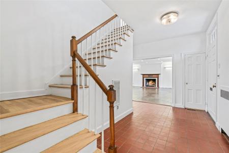 203B Store Hill Road, Oyster Bay, New York 11568, Stati Uniti