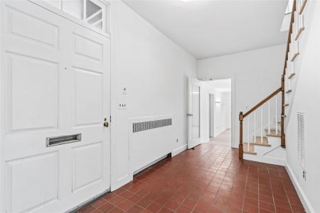 203B Store Hill Road, Oyster Bay, New York 11568, Stati Uniti