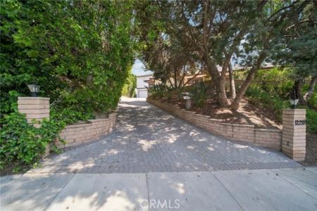 Sarazen Place, Granada Hills, California 91344