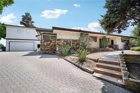 Sarazen Place, Granada Hills, California 91344