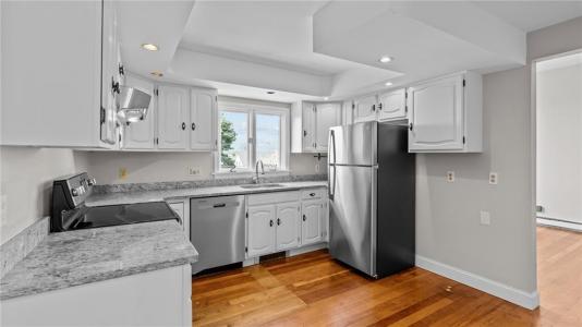 54 Hillside Avenue, Tiverton, Rhode Island 02878