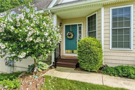 35 Andrews Drive, Uxbridge, Massachusetts 01569, USA