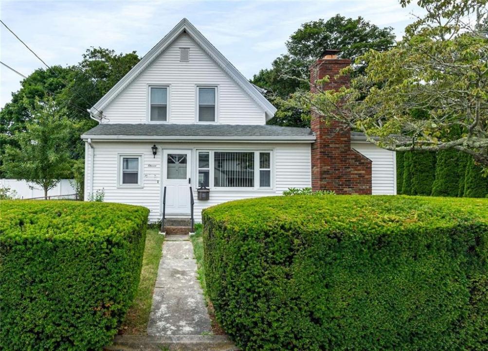11 Longvue Avenue, Westerly, Rhode Island 02891