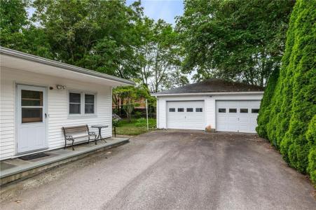 11 Longvue Avenue, Westerly, Rhode Island 02891