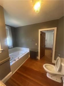 234 Norwood Avenue, Cranston, RI 02905, USA