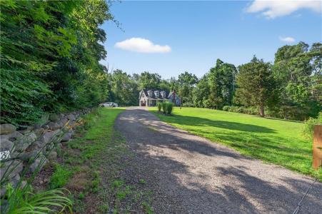 193 Harris Road, Smithfield, Rhode Island 02917, USA