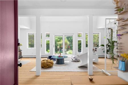 860 Curtis Corner Road, South Kingstown, Rhode Island 02879