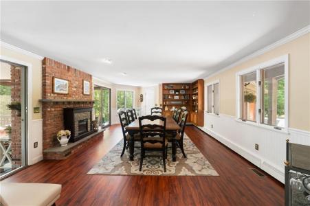 2 Spinney Lane, North Kingstown, RI 02852, USA
