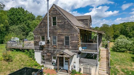 460 Hammet Road, Coventry, Rhode Island 02816
