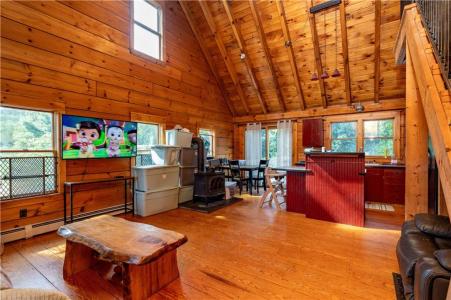 460 Hammet Road, Coventry, Rhode Island 02816