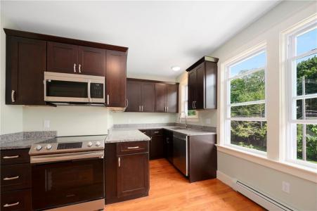137 Fair Street 2, Warwick, Rhode Island 02888
