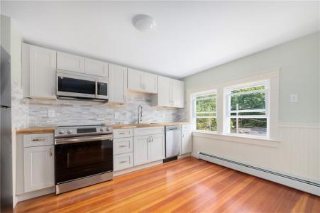 137 Fair Street 3, Warwick, Rhode Island 02888