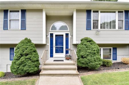 17 Middle Street, North Providence, Rhode Island 02911, USA