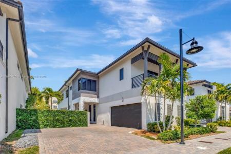 8169 NW 48th Ter, Doral, Florida 33166, USA
