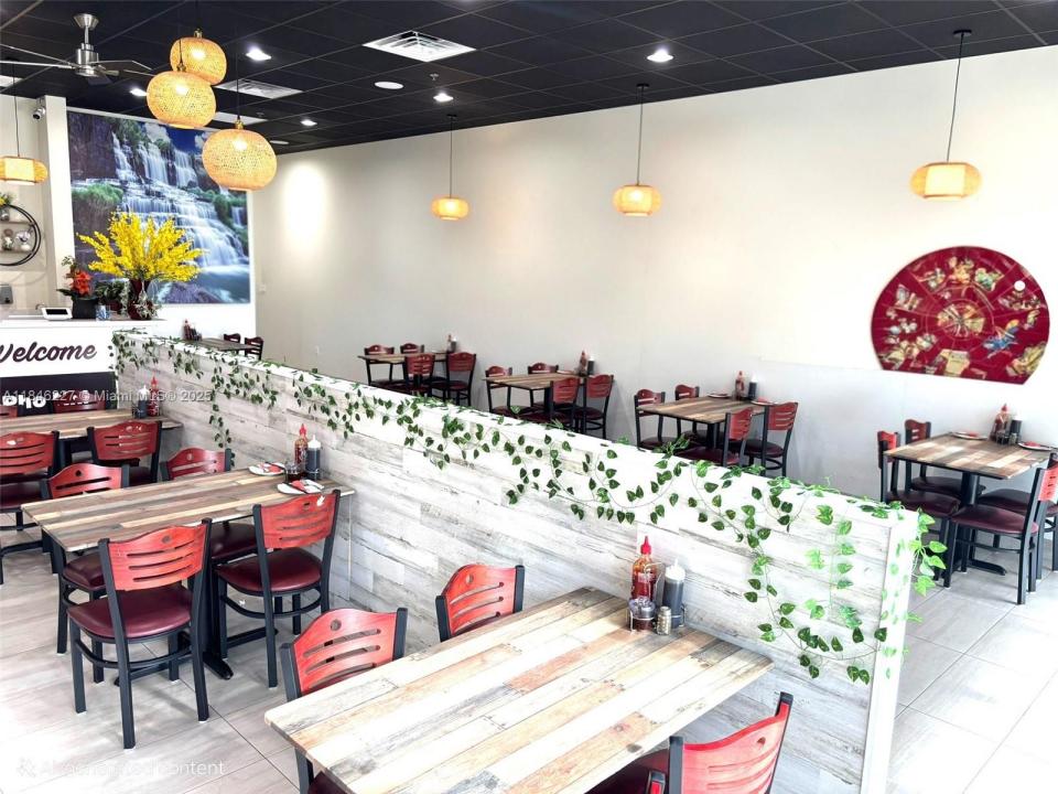 Pembroke Pines, Florida 333027, Stati Uniti