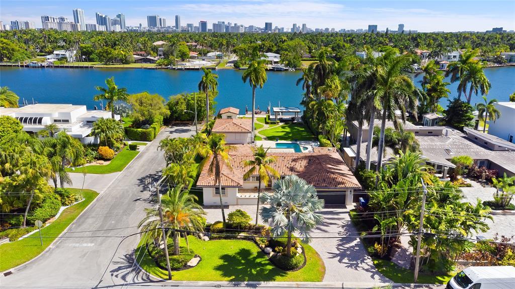 1100 N Northlake Dr, Hollywood, Florida 33019, Estados Unidos