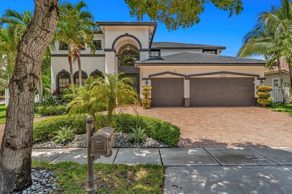 1202 NW 141st Ave, Pembroke Pines, Florida 33028