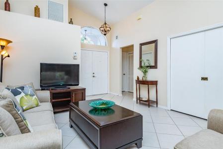 140 Paddock Ln, Greenacres, Florida 33413
