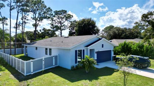 7503 Belleair Ave, Fort Pierce, Florida 34951, USA